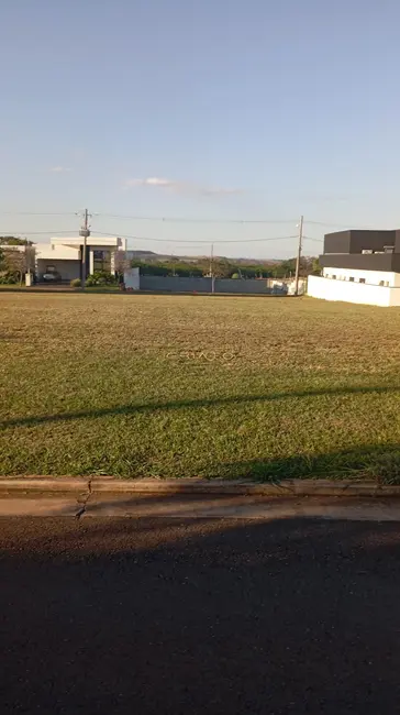 Foto 1 de Terreno / Lote à venda, 372m2 em Condomínio Terras Alpha Anápolis, Anapolis - GO
