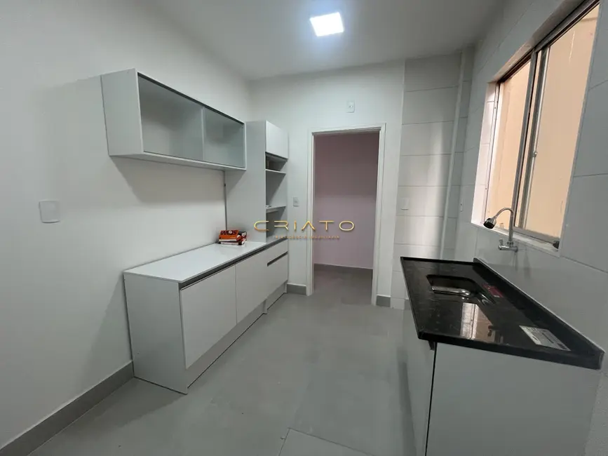 Foto 2 de Apartamento com 2 quartos à venda, 54m2 em Vila São Joaquim, Anapolis - GO