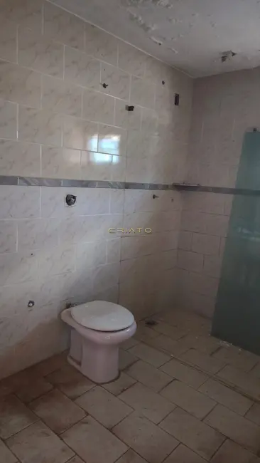 Sobrado com 5 quartos à venda, 300m2 em Vila Goiás, Anapolis - GO - imagem 4 Foto 4 de Sobrado com 5 quartos à venda, 300m2 em Vila Goiás, Anapolis - GO