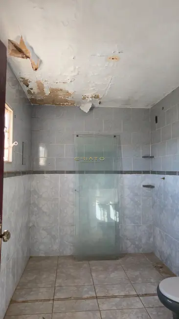 Sobrado com 5 quartos à venda, 300m2 em Vila Goiás, Anapolis - GO - imagem 7 Foto 7 de Sobrado com 5 quartos à venda, 300m2 em Vila Goiás, Anapolis - GO