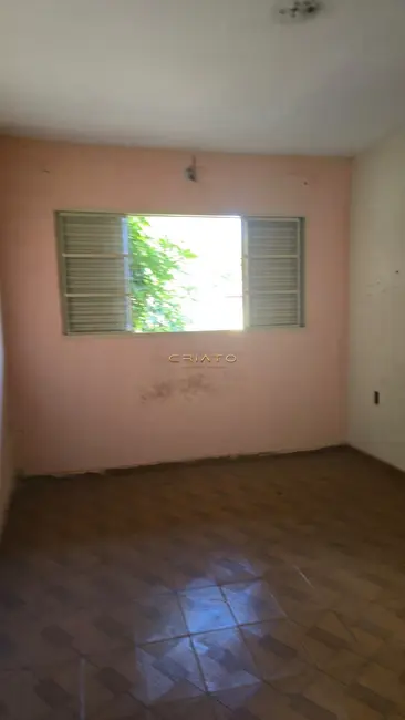 Sobrado com 5 quartos à venda, 300m2 em Vila Goiás, Anapolis - GO - imagem 8 Foto 8 de Sobrado com 5 quartos à venda, 300m2 em Vila Goiás, Anapolis - GO