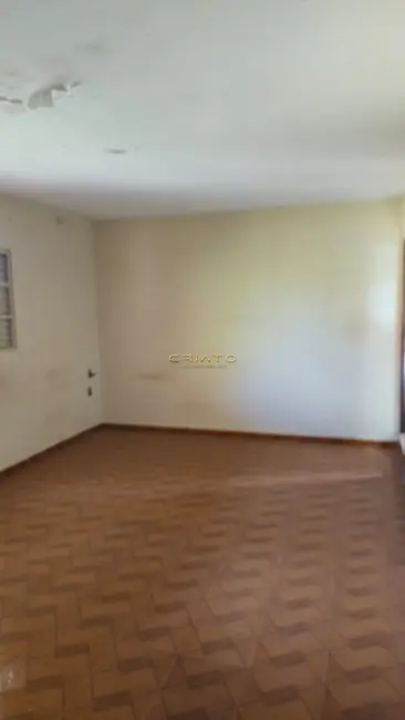 Sobrado com 5 quartos à venda, 300m2 em Vila Goiás, Anapolis - GO - imagem 6 Foto 6 de Sobrado com 5 quartos à venda, 300m2 em Vila Goiás, Anapolis - GO