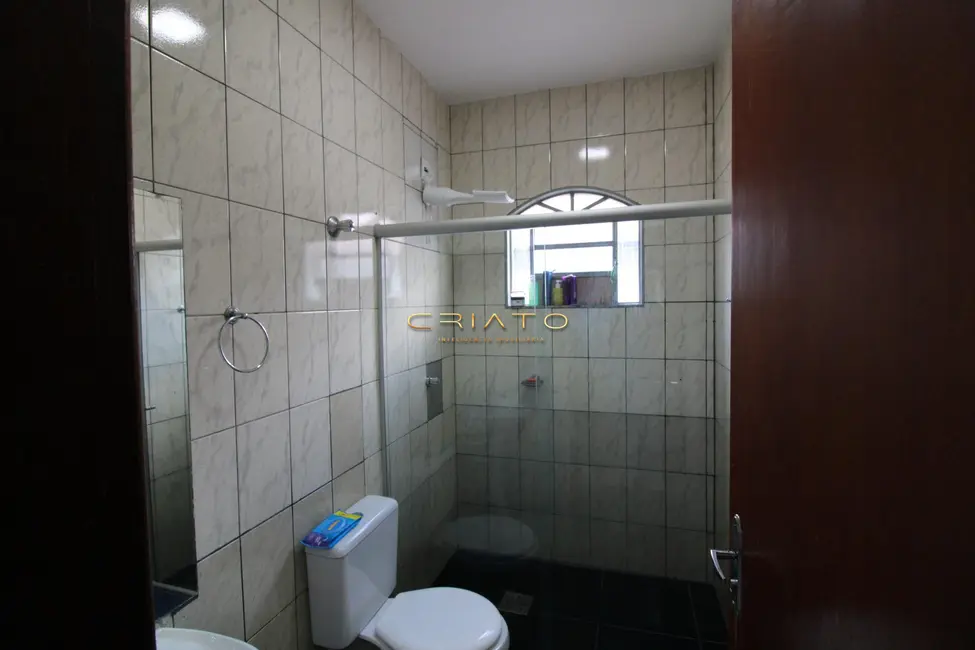 Foto 9 de Casa com 3 quartos à venda, 290m2 em Santo André, Anapolis - GO