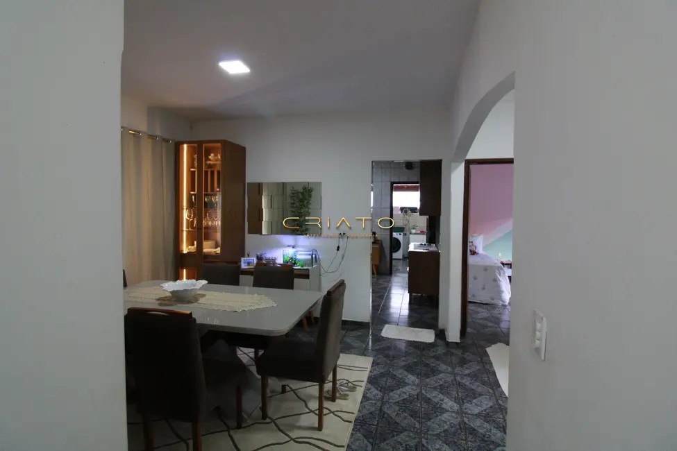 Foto 4 de Casa com 3 quartos à venda, 290m2 em Santo André, Anapolis - GO
