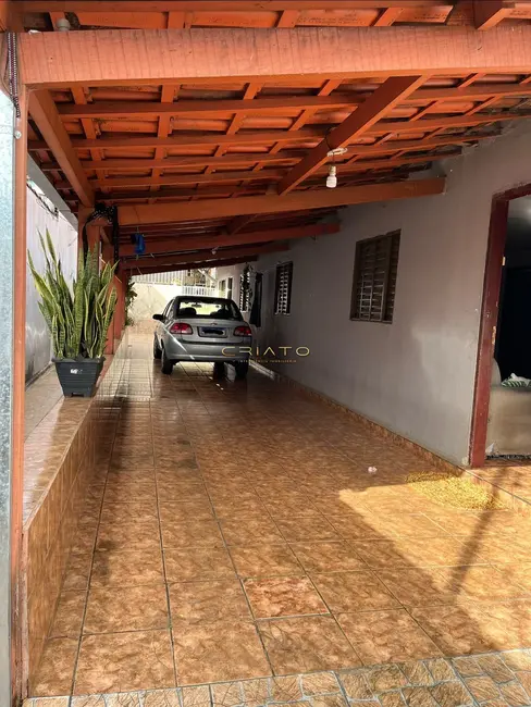 Foto 1 de Casa com 3 quartos à venda, 230m2 em Jardim Suíço, Anapolis - GO