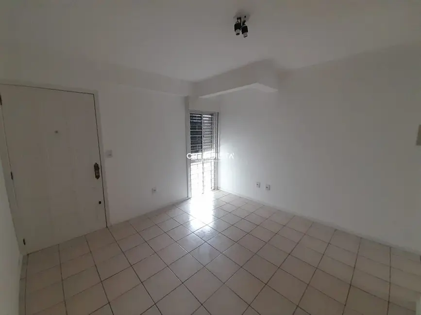 Foto 2 de Kitnet para alugar, 36m2 em Camobi, Santa Maria - RS