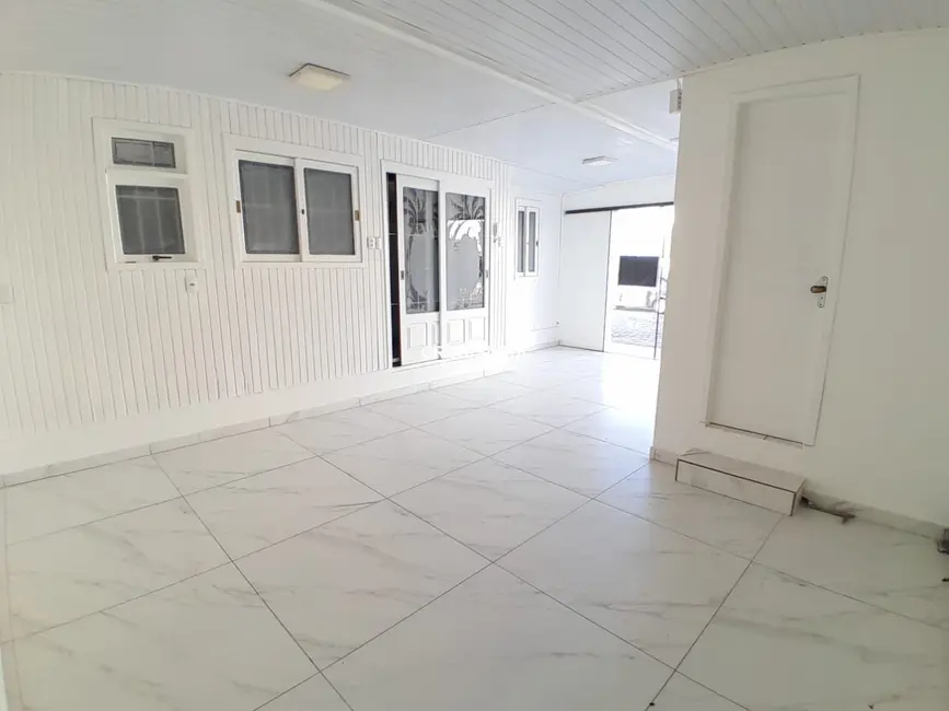 Foto 4 de Sala Comercial com 1 quarto para alugar, 45m2 em Camobi, Santa Maria - RS