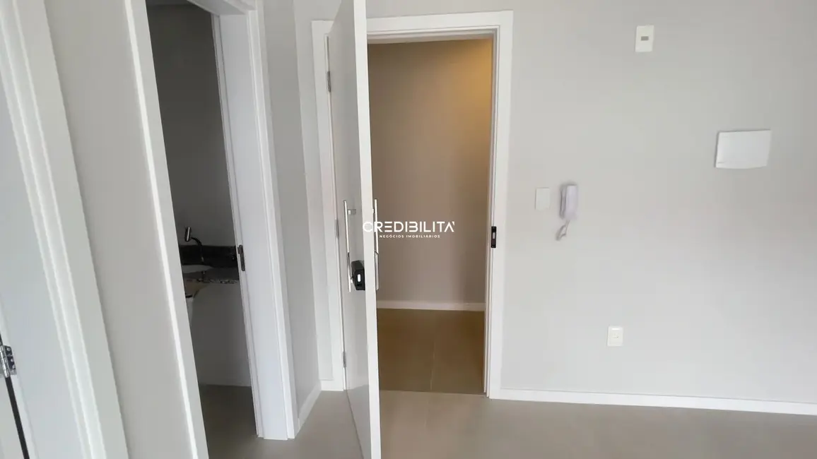 Foto 4 de Apartamento com 1 quarto para alugar, 38m2 em Camobi, Santa Maria - RS