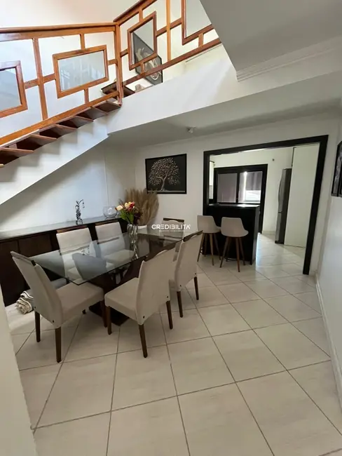 Foto 4 de Apartamento com 3 quartos para alugar, 150m2 em Camobi, Santa Maria - RS