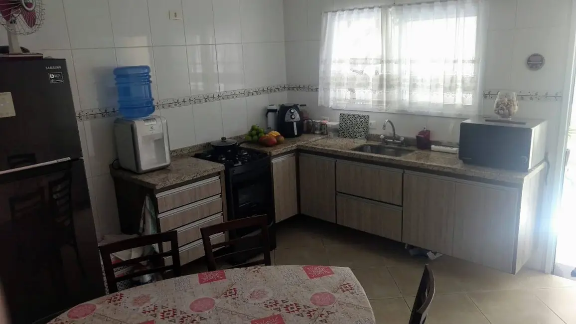 Casa com 3 quartos à venda, 146m2 em Vila Scarpelli, Santo Andre - SP - imagem 3 Foto 3 de Casa com 3 quartos à venda, 146m2 em Vila Scarpelli, Santo Andre - SP