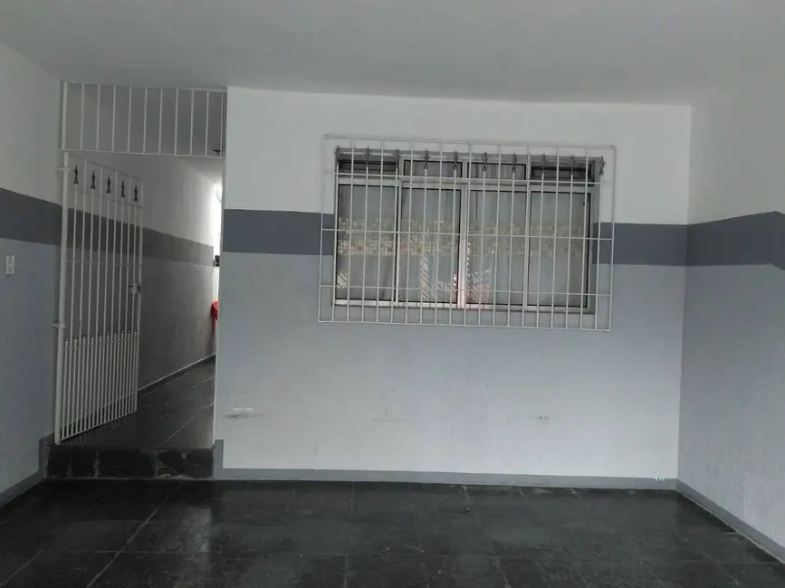 Casa com 3 quartos à venda, 225m2 em Conceição, Diadema - SP - imagem 7 Foto 7 de Casa com 3 quartos à venda, 225m2 em Conceição, Diadema - SP