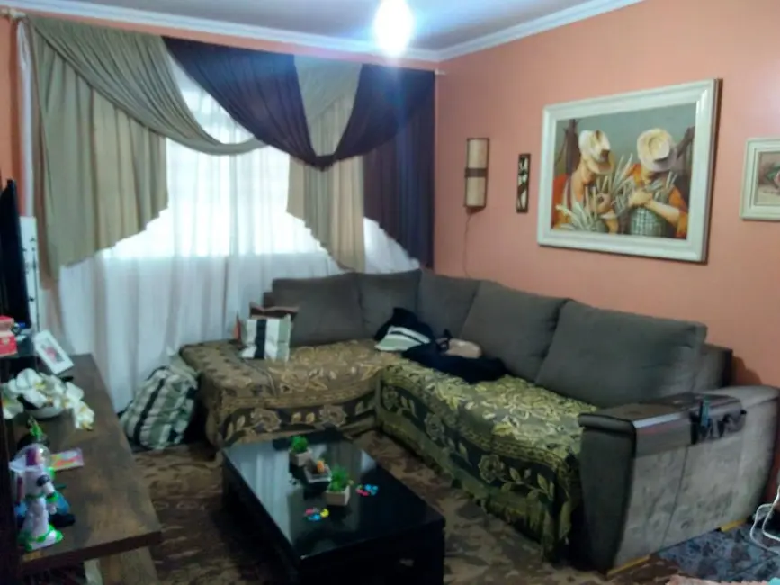 Casa com 3 quartos à venda, 225m2 em Conceição, Diadema - SP - imagem 4 Foto 4 de Casa com 3 quartos à venda, 225m2 em Conceição, Diadema - SP