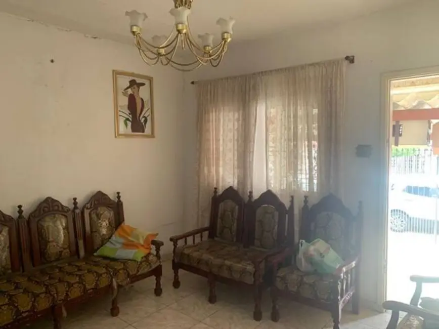 Casa com 3 quartos à venda, 250m2 em Jardim Utinga, Santo Andre - SP - imagem 4 Foto 4 de Casa com 3 quartos à venda, 250m2 em Jardim Utinga, Santo Andre - SP