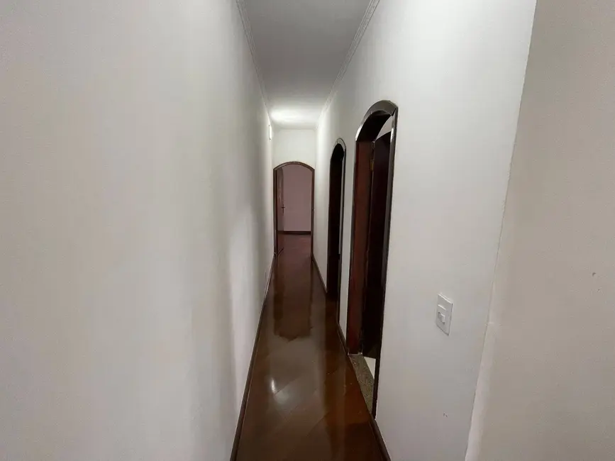 Casa com 3 quartos à venda, 220m2 em Jardim das Maravilhas, Santo Andre - SP - imagem 8 Foto 8 de Casa com 3 quartos à venda, 220m2 em Jardim das Maravilhas, Santo Andre - SP