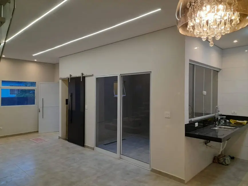 Foto 2 de Casa com 3 quartos à venda, 140m2 em Alves Dias, Sao Bernardo Do Campo - SP