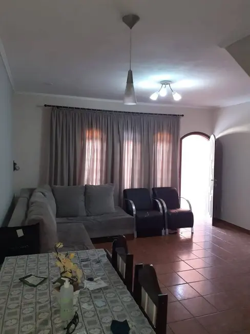 Foto 2 de Casa com 3 quartos à venda, 160m2 em Vila Curuçá, Santo Andre - SP
