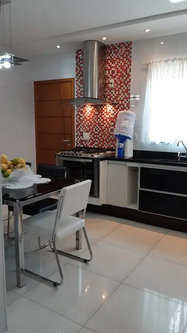 Sobrado com 3 quartos à venda, 222m2 em Centro, Sao Bernardo Do Campo - SP - imagem 8 Foto 8 de Sobrado com 3 quartos à venda, 222m2 em Centro, Sao Bernardo Do Campo - SP