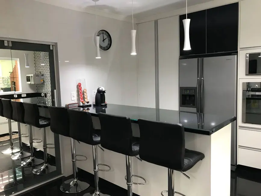 Foto 6 de Casa com 3 quartos à venda, 260m2 em Parque Jaçatuba, Santo Andre - SP