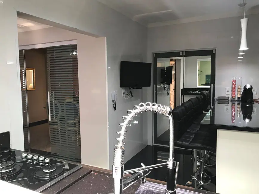 Foto 7 de Casa com 3 quartos à venda, 260m2 em Parque Jaçatuba, Santo Andre - SP