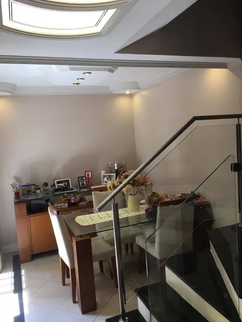 Casa com 3 quartos à venda, 74m2 em Vila Eldízia, Santo Andre - SP - imagem 4 Foto 4 de Casa com 3 quartos à venda, 74m2 em Vila Eldízia, Santo Andre - SP