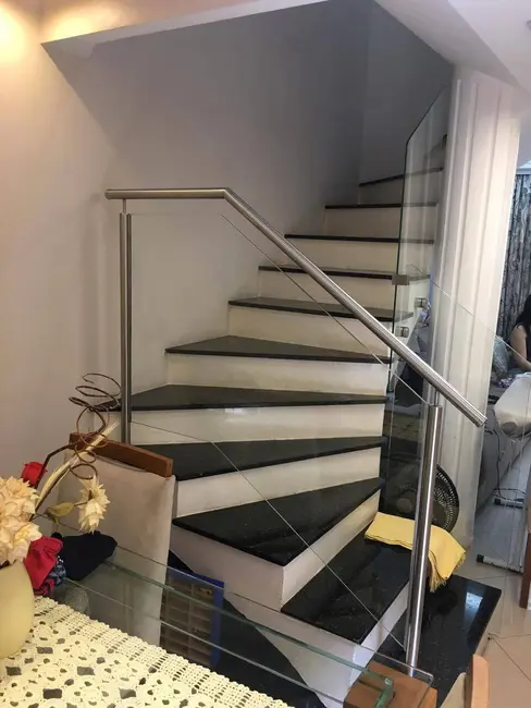 Casa com 3 quartos à venda, 74m2 em Vila Eldízia, Santo Andre - SP - imagem 1 Foto 1 de Casa com 3 quartos à venda, 74m2 em Vila Eldízia, Santo Andre - SP