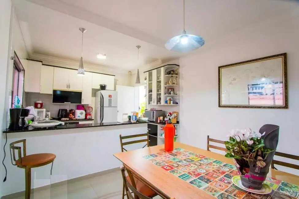 Casa com 2 quartos à venda, 224m2 em Parque Novo Oratório, Santo Andre - SP - imagem 4 Foto 4 de Casa com 2 quartos à venda, 224m2 em Parque Novo Oratório, Santo Andre - SP