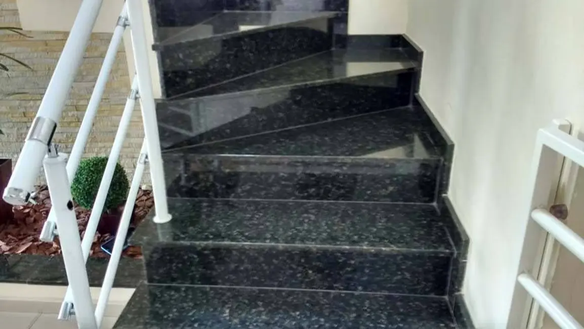 Foto 6 de Casa com 4 quartos à venda, 243m2 em Parque Jaçatuba, Santo Andre - SP