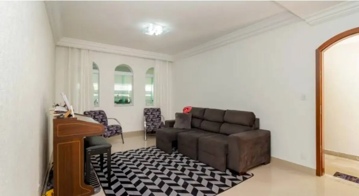 Foto 1 de Casa com 3 quartos à venda, 175m2 em Jardim Las Vegas, Santo Andre - SP