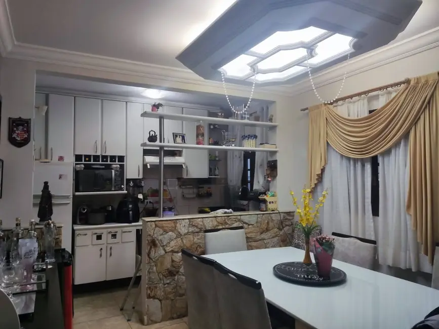 Casa com 3 quartos à venda, 190m2 em Jardim Las Vegas, Santo Andre - SP - imagem 9 Foto 9 de Casa com 3 quartos à venda, 190m2 em Jardim Las Vegas, Santo Andre - SP