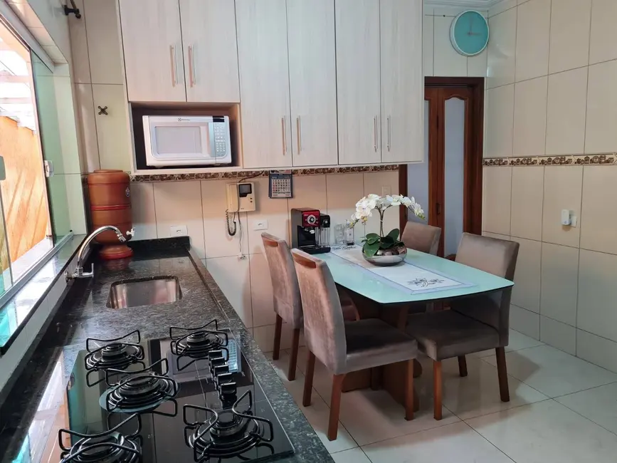 Casa com 3 quartos à venda, 150m2 em Demarchi, Sao Bernardo Do Campo - SP - imagem 6 Foto 6 de Casa com 3 quartos à venda, 150m2 em Demarchi, Sao Bernardo Do Campo - SP