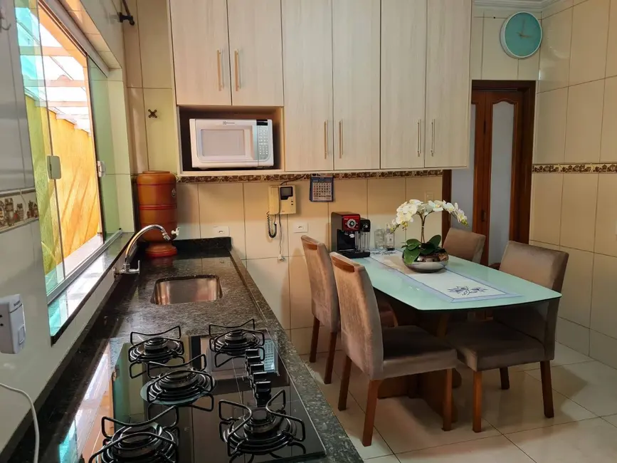 Casa com 3 quartos à venda, 150m2 em Demarchi, Sao Bernardo Do Campo - SP - imagem 9 Foto 9 de Casa com 3 quartos à venda, 150m2 em Demarchi, Sao Bernardo Do Campo - SP