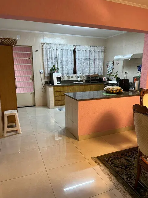 Foto 2 de Casa com 2 quartos à venda, 232m2 em Vila Camilópolis, Santo Andre - SP