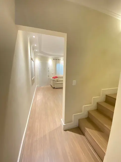 Casa com 3 quartos à venda, 159m2 em Vila Scarpelli, Santo Andre - SP - imagem 8 Foto 8 de Casa com 3 quartos à venda, 159m2 em Vila Scarpelli, Santo Andre - SP