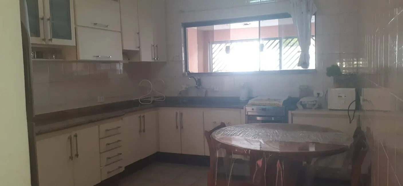 Foto 4 de Casa com 4 quartos à venda, 190m2 em Dos Casa, Sao Bernardo Do Campo - SP