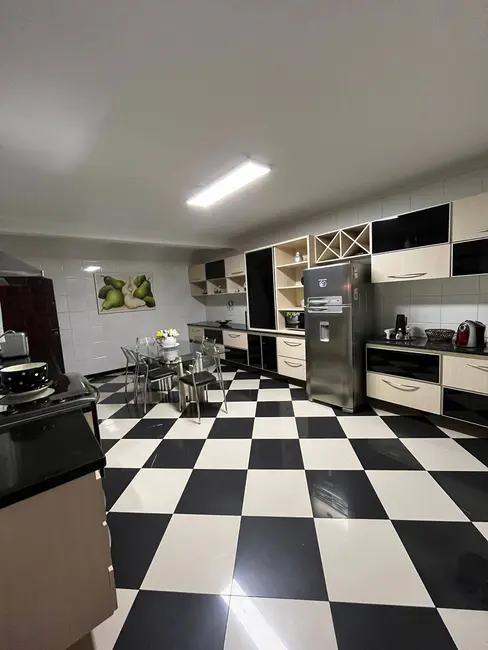 Foto 2 de Casa com 3 quartos à venda, 243m2 em Nova Gerty, Sao Caetano Do Sul - SP