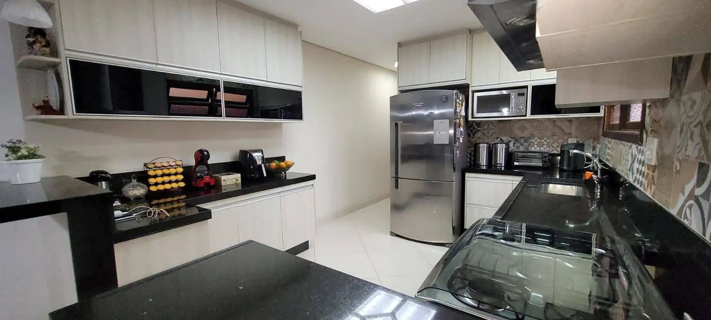 Foto 3 de Casa com 3 quartos à venda, 208m2 em Jordanópolis, Sao Bernardo Do Campo - SP