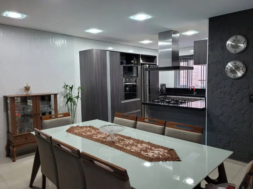 Foto 1 de Casa com 3 quartos à venda, 170m2 em Parque Oratório, Santo Andre - SP