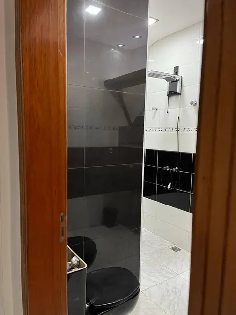 Casa com 3 quartos à venda, 210m2 em Jardim Bom Pastor, Santo Andre - SP - imagem 4 Foto 4 de Casa com 3 quartos à venda, 210m2 em Jardim Bom Pastor, Santo Andre - SP