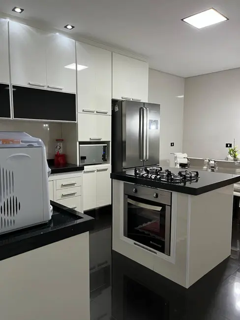 Casa com 3 quartos à venda, 210m2 em Jardim Bom Pastor, Santo Andre - SP - imagem 9 Foto 9 de Casa com 3 quartos à venda, 210m2 em Jardim Bom Pastor, Santo Andre - SP