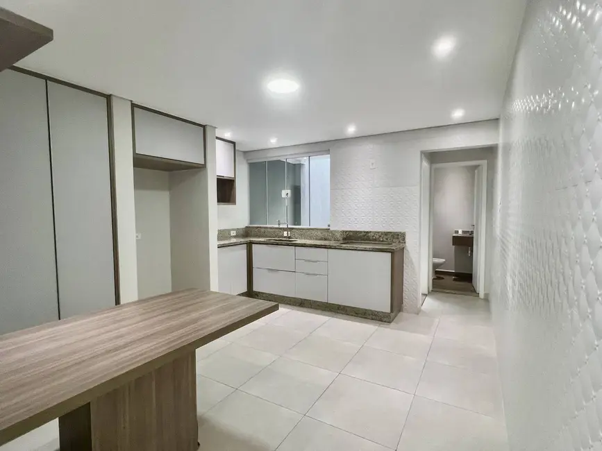 Casa com 3 quartos à venda, 160m2 em Vila Bela Vista, Santo Andre - SP - imagem 3 Foto 3 de Casa com 3 quartos à venda, 160m2 em Vila Bela Vista, Santo Andre - SP