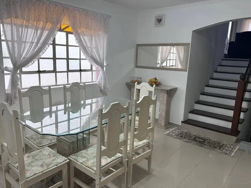 Casa com 4 quartos à venda, 250m2 em Vila Humaitá, Santo Andre - SP - imagem 3 Foto 3 de Casa com 4 quartos à venda, 250m2 em Vila Humaitá, Santo Andre - SP