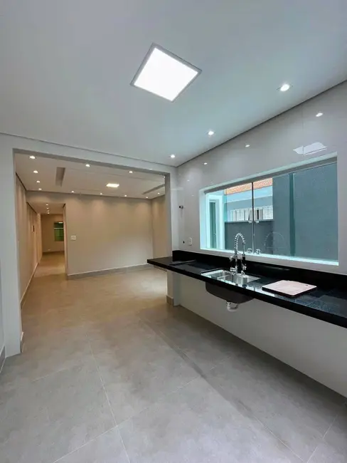 Casa com 3 quartos à venda, 180m2 em Jardim do Estádio, Santo Andre - SP - imagem 4 Foto 4 de Casa com 3 quartos à venda, 180m2 em Jardim do Estádio, Santo Andre - SP