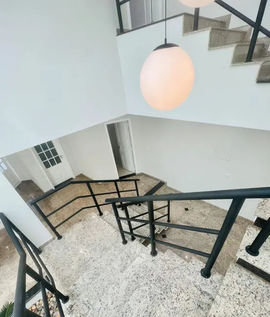 Casa com 3 quartos à venda, 244m2 em Vila Scarpelli, Santo Andre - SP - imagem 6 Foto 6 de Casa com 3 quartos à venda, 244m2 em Vila Scarpelli, Santo Andre - SP