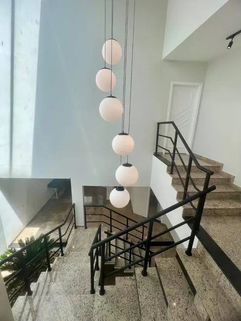 Casa com 3 quartos à venda, 244m2 em Vila Scarpelli, Santo Andre - SP - imagem 5 Foto 5 de Casa com 3 quartos à venda, 244m2 em Vila Scarpelli, Santo Andre - SP