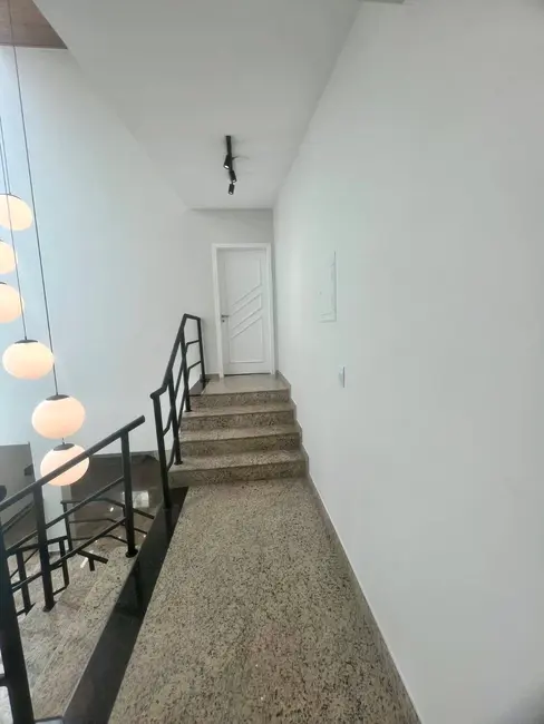 Casa com 3 quartos à venda, 244m2 em Vila Scarpelli, Santo Andre - SP - imagem 9 Foto 9 de Casa com 3 quartos à venda, 244m2 em Vila Scarpelli, Santo Andre - SP