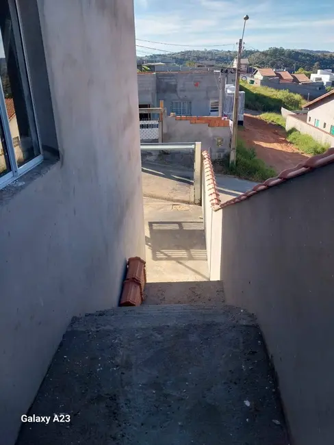 Casa com 3 quartos à venda, 70m2 em Pinhalzinho - SP - imagem 3 Foto 3 de Casa com 3 quartos à venda, 70m2 em Pinhalzinho - SP