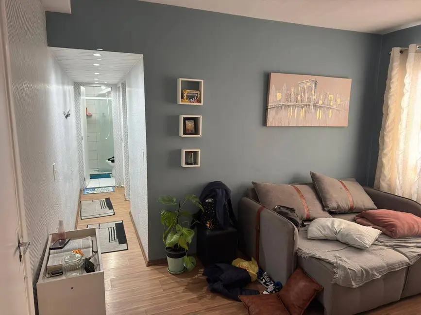 Foto 2 de Apartamento com 2 quartos à venda, 41m2 em Taboão, Diadema - SP