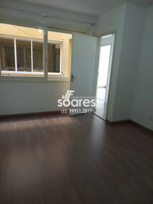 Foto 1 de Apartamento com 2 quartos à venda, 99m2 em Centro, Pelotas - RS