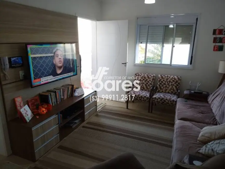 Foto 1 de Casa de Condomínio com 3 quartos à venda, 70m2 em Laranjal, Pelotas - RS