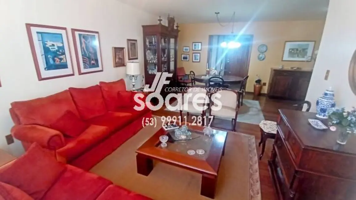 Foto 1 de Cobertura com 4 quartos à venda, 236m2 em Centro, Pelotas - RS